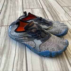Hiitave Barefoot minimalist running shoes. EUC